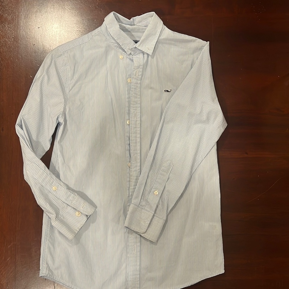 Vineyard vines size s 8-10 button down